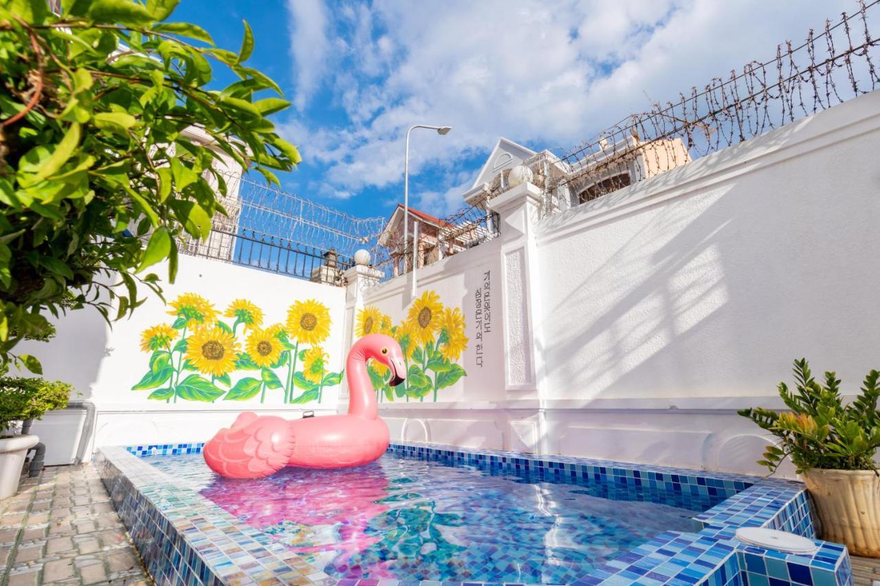 Palm Villa 3 - 5Bedrooms In Center Vungtau Вунгтау Екстер'єр фото